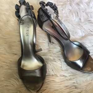 Adorable Gray Silver Metallic Strappy Guess Heels